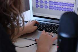How to Apply for a Job Using an AI Text to Speech Voice?
